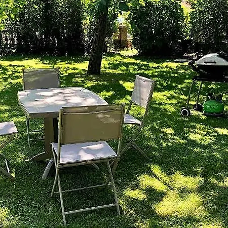 **** Le Meyerhof Apartamento *